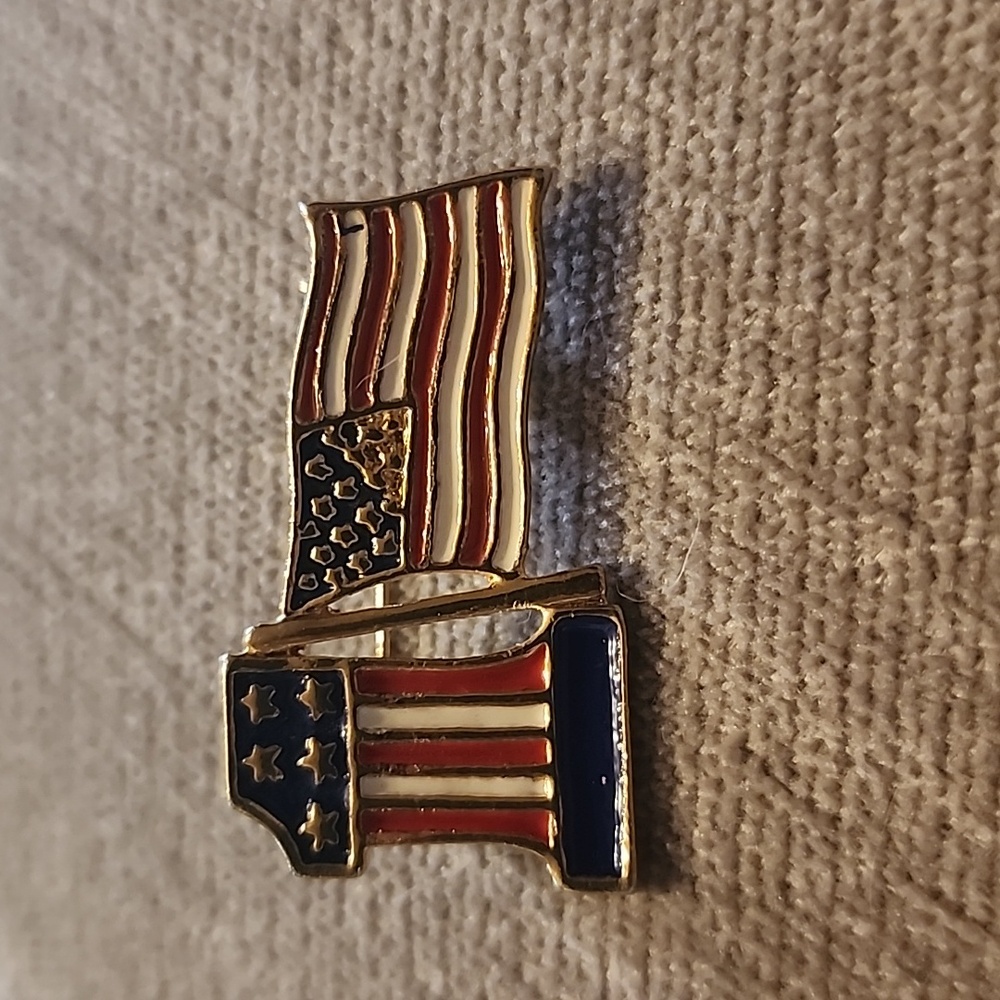 Harley Davidson #1 Flag Pin